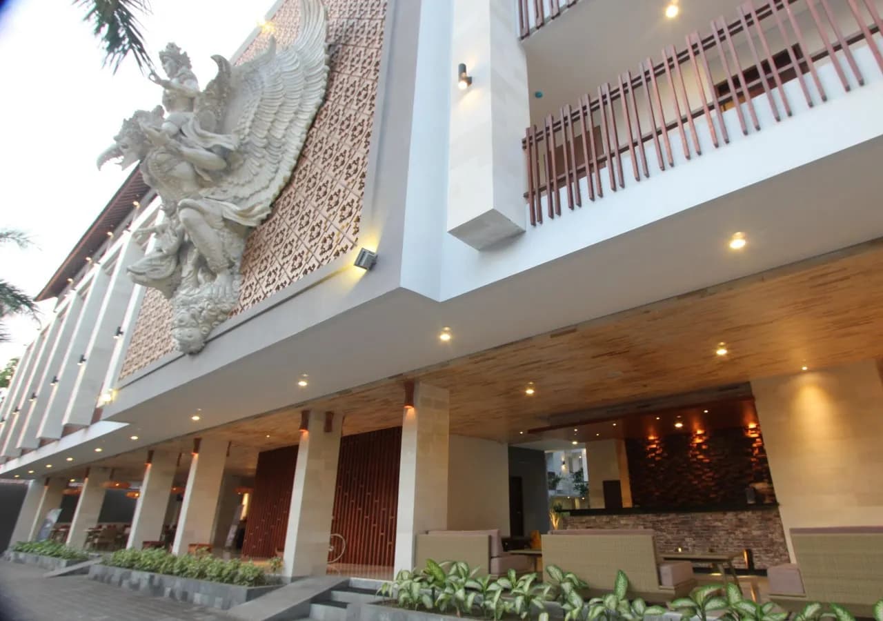 Grand La Walon Hotel 5