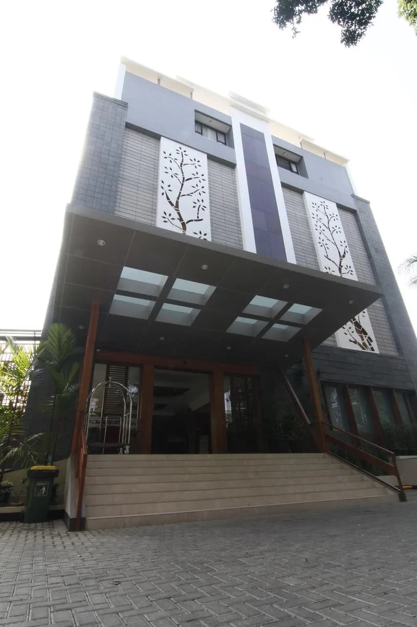 Hemangini Hotel 4