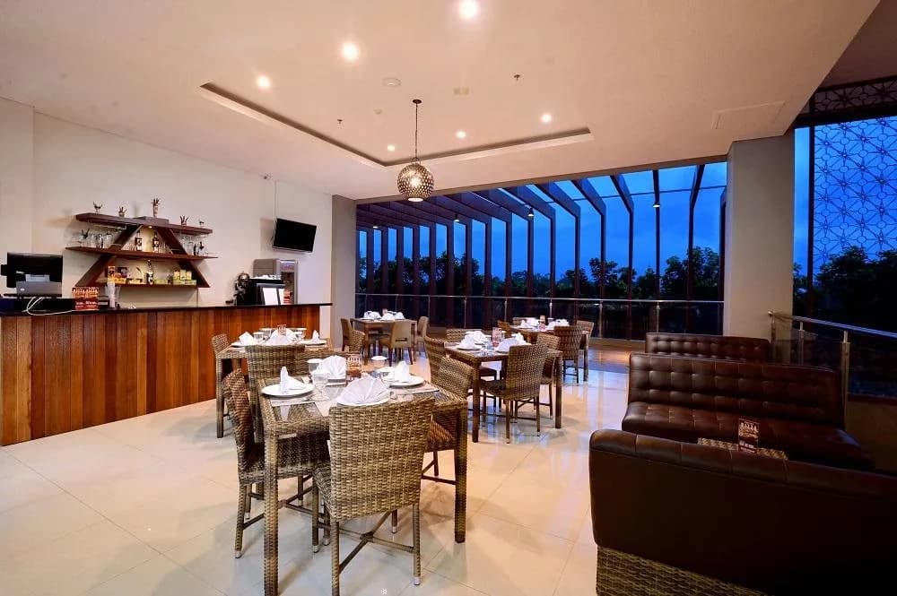 The Atrium Hotel And Resort Yogyakarta 4