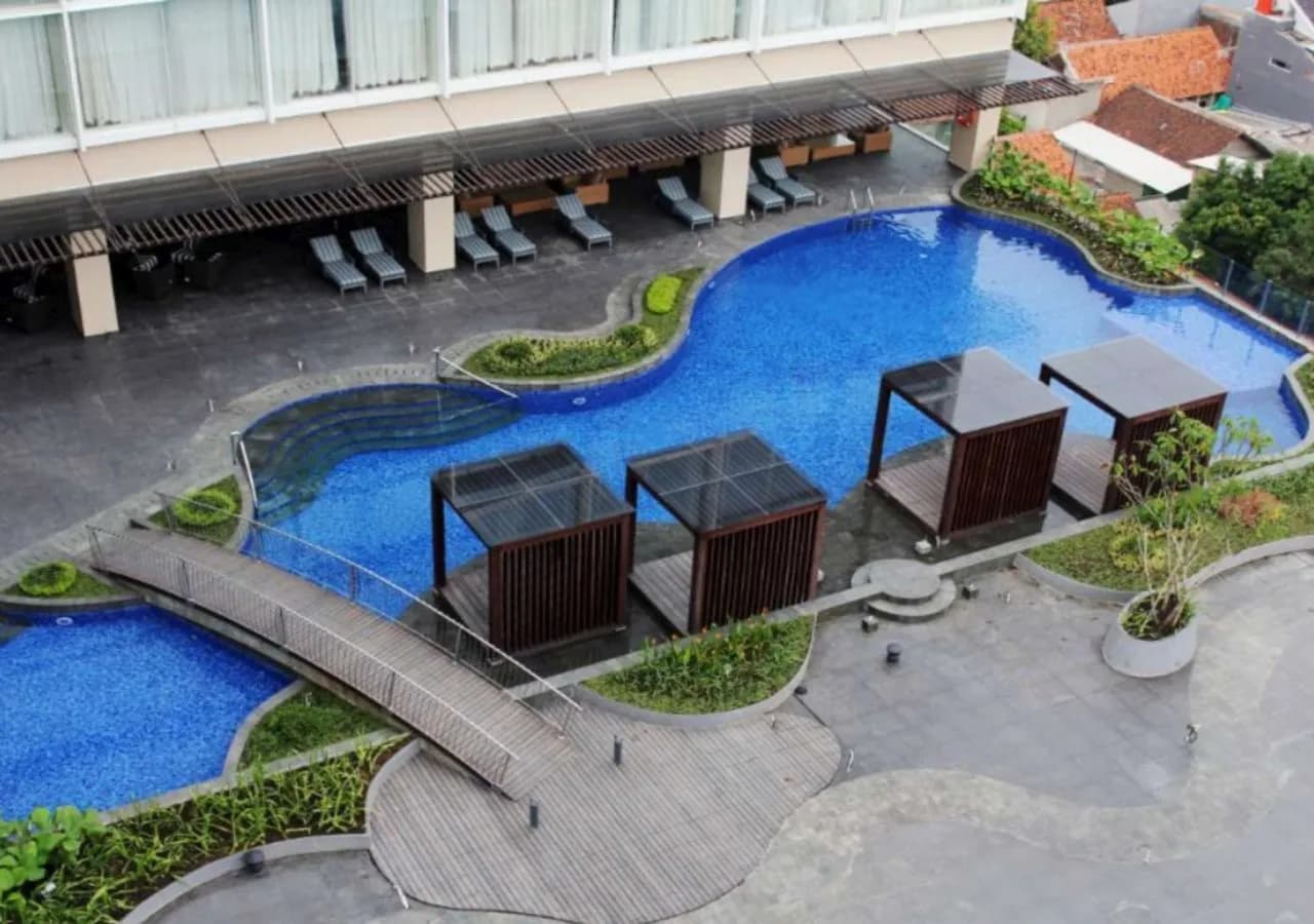 The Luxton Cirebon Hotel and Convention 4