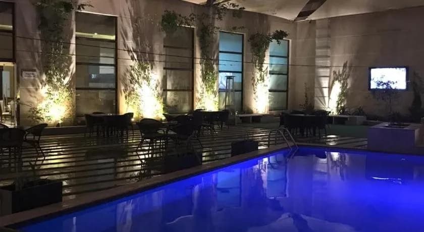 Voyage Hotel 3