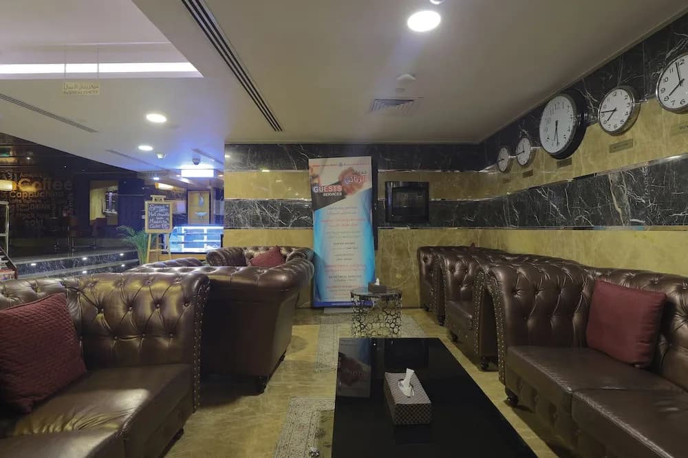 Capital O 325 Queen Palace Hotel 3