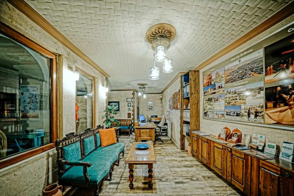 Elysée Cave House 5