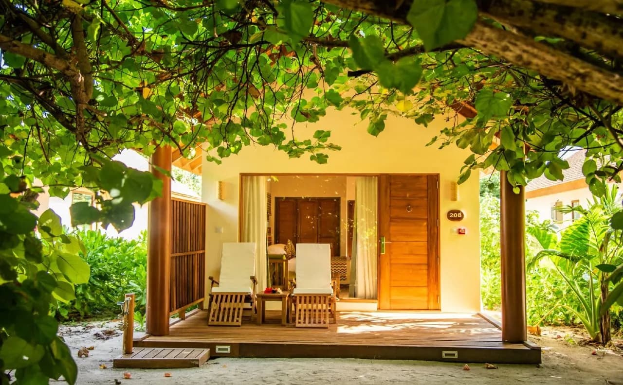 Reethi Faru Resort 2
