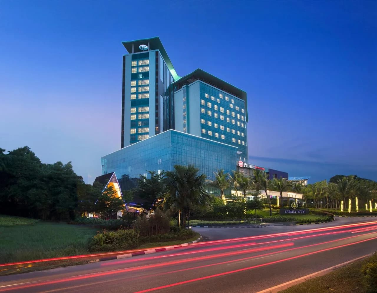Wyndham Hotel Panbil Batam 5