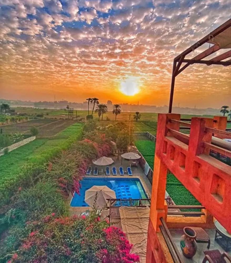 Nile Compound