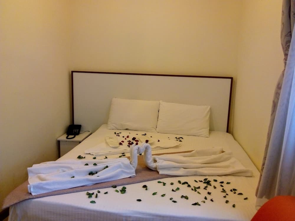 Lacin Apart Hotel 3