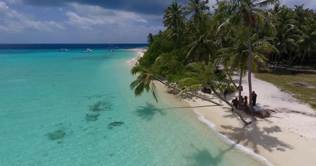 Luau Beach Inn
