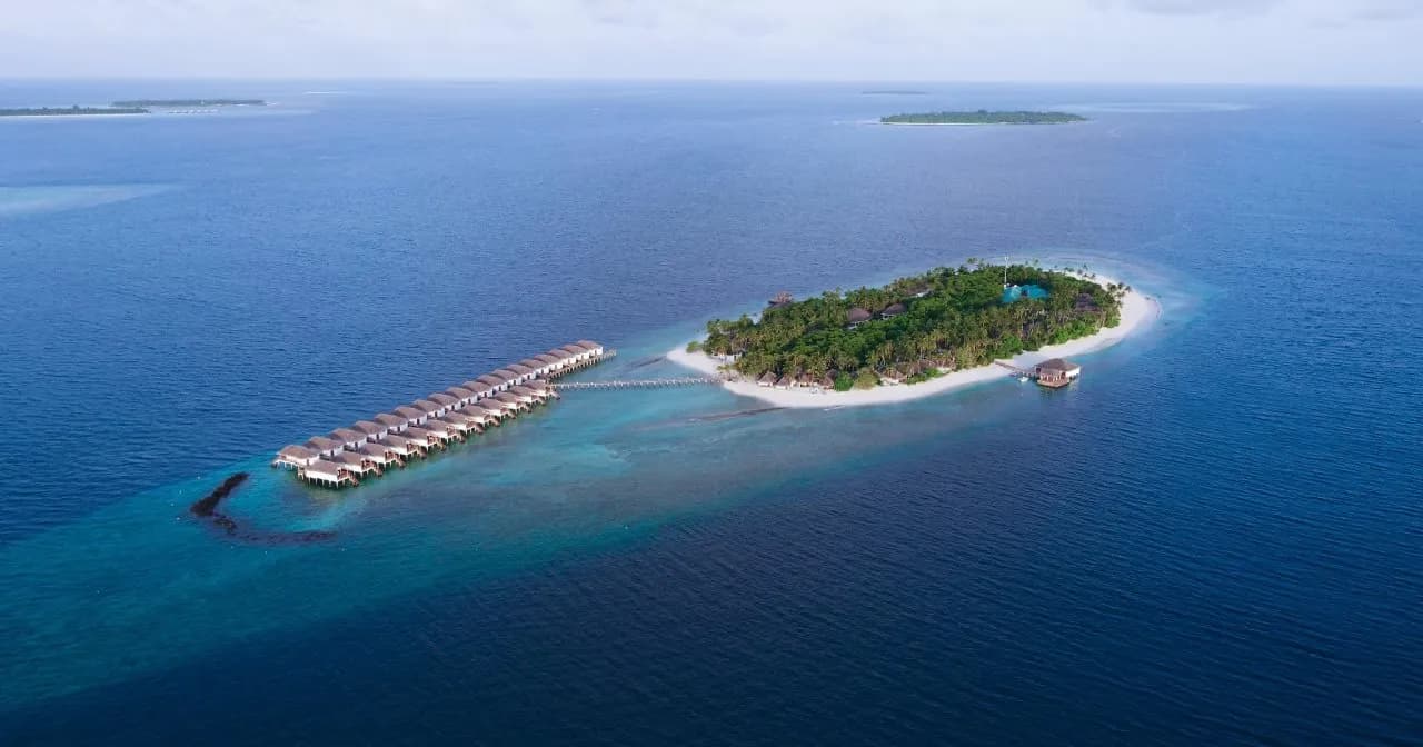 Dreamland The Unique Sea & Lake Resort / Spa