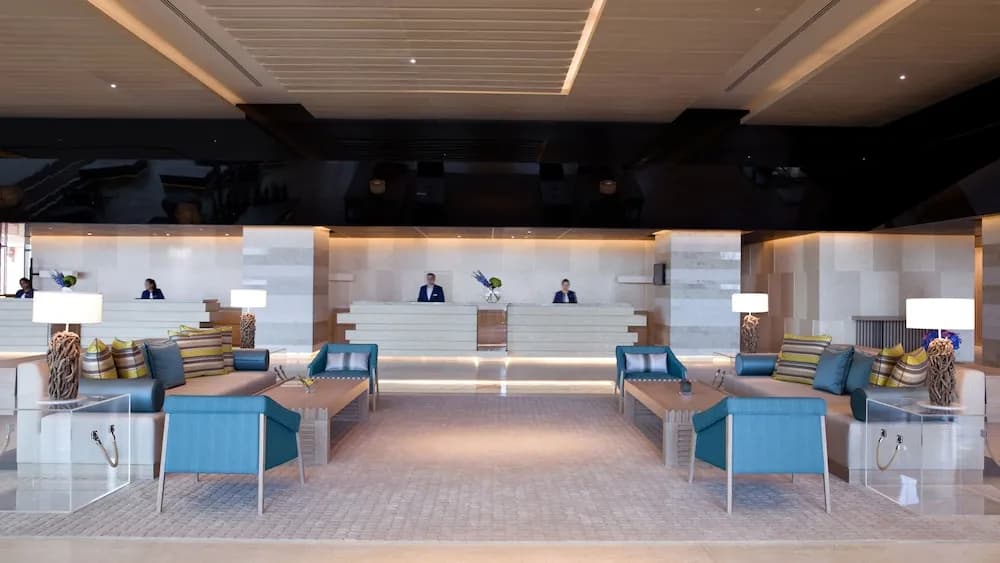 Saadiyat Rotana Resort & Villas 5