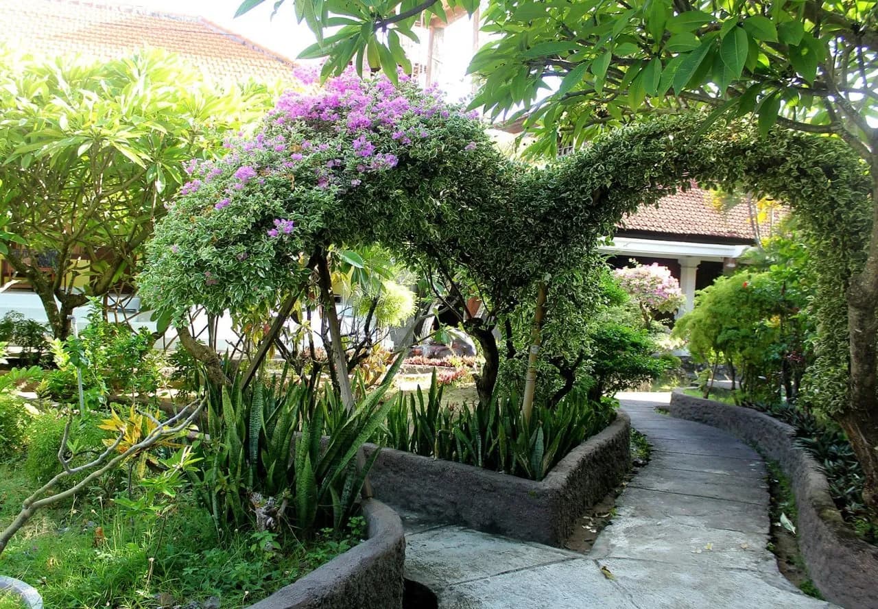 Berlian Beach Inn Kuta 4