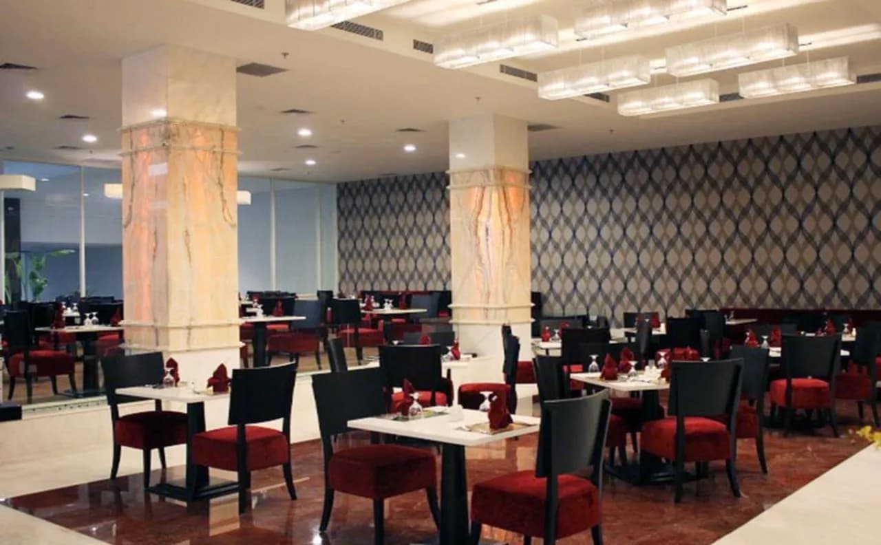 Grand Allison Hotel 5