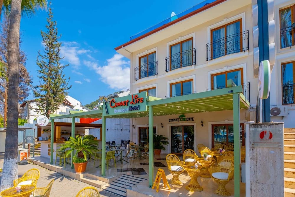 Cennet Life Otel
