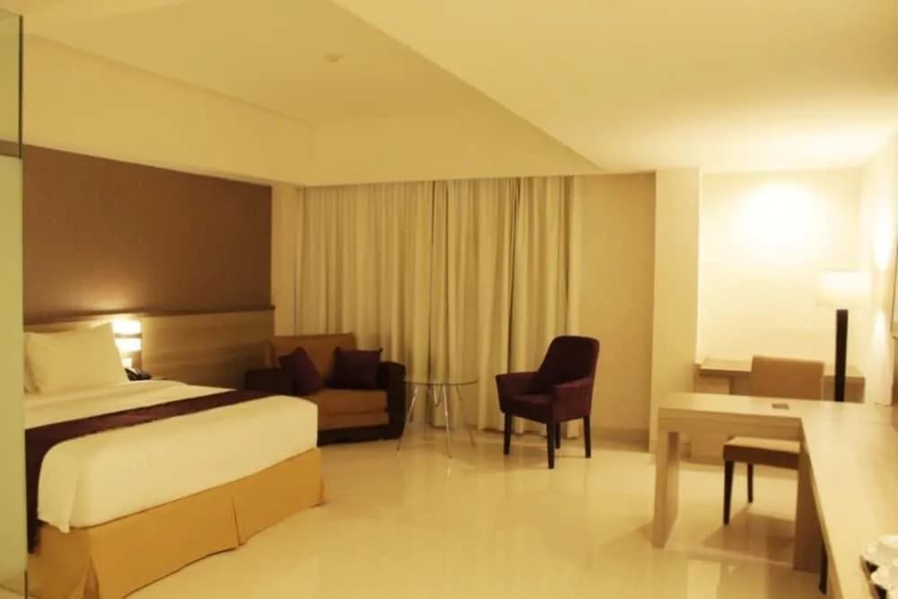Swiss-Belinn Cibitung 4