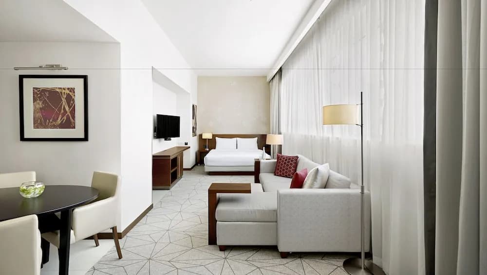 Hyatt Place Dubai Al Rigga Residences 5