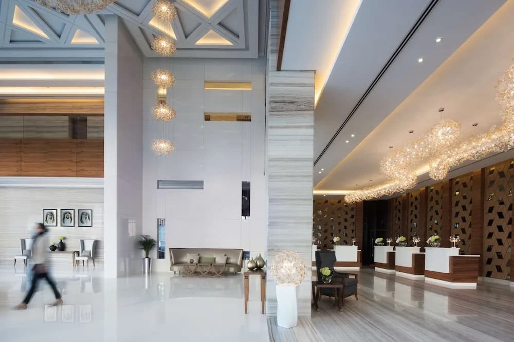 Radisson Blu Hotel Dubai Waterfront 5