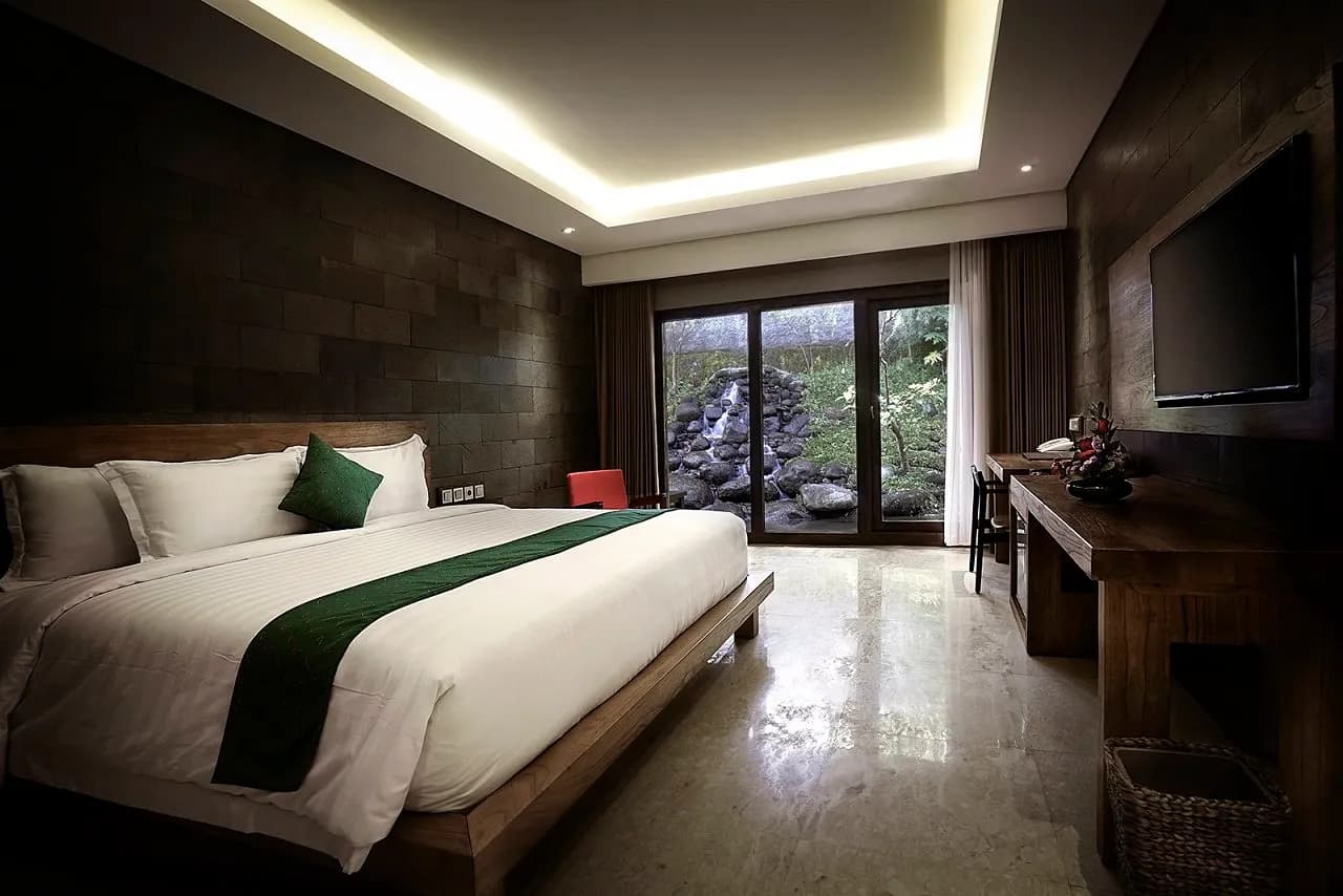 The Westlake Resort Yogyakarta 2