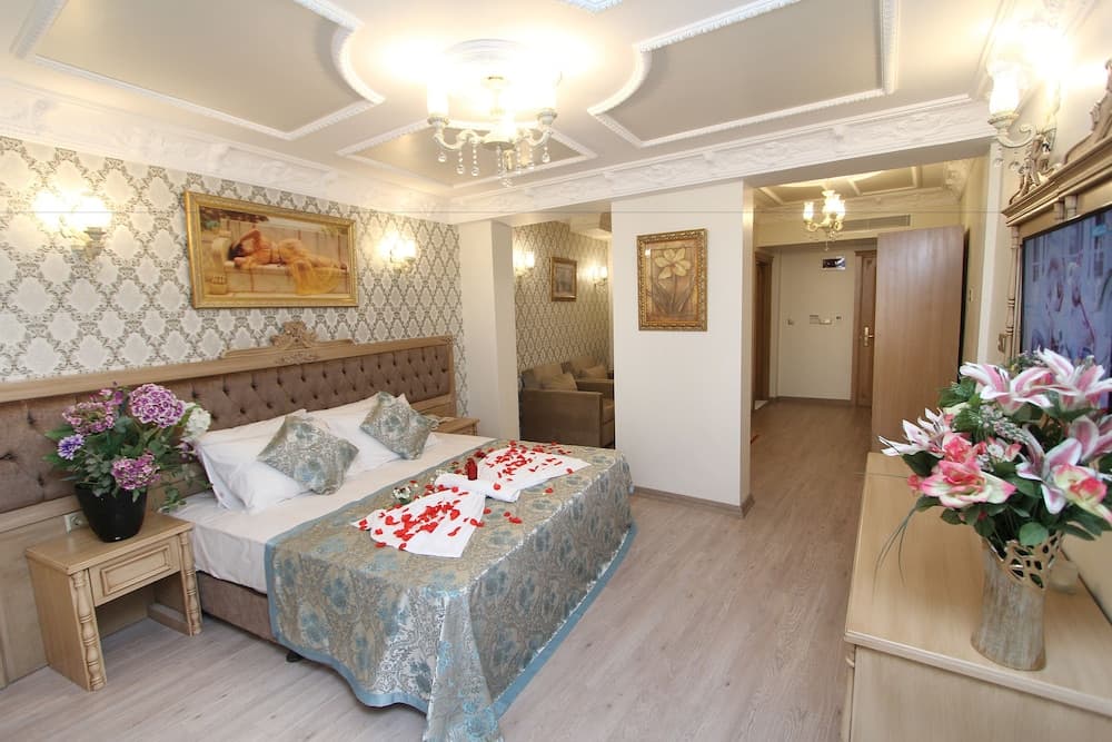 Apple Tree Hotel 4