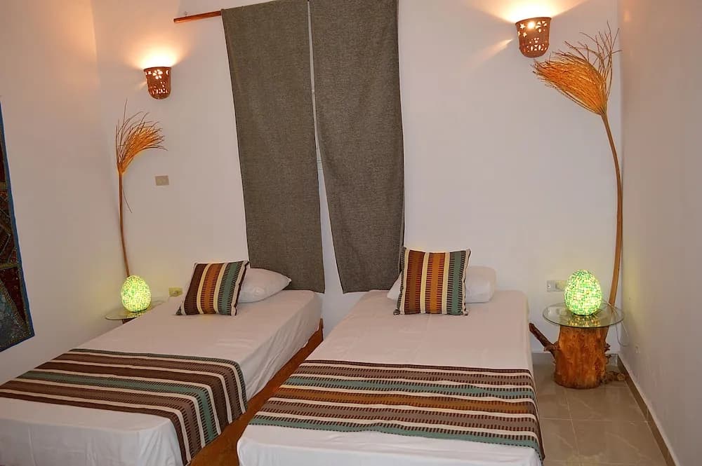 The Cozy Beach House 2