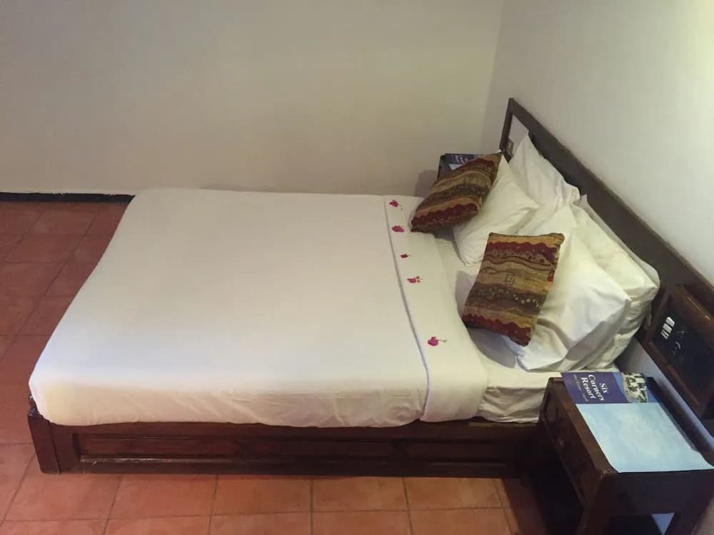 Six Corners Resort Abu Sultan 3