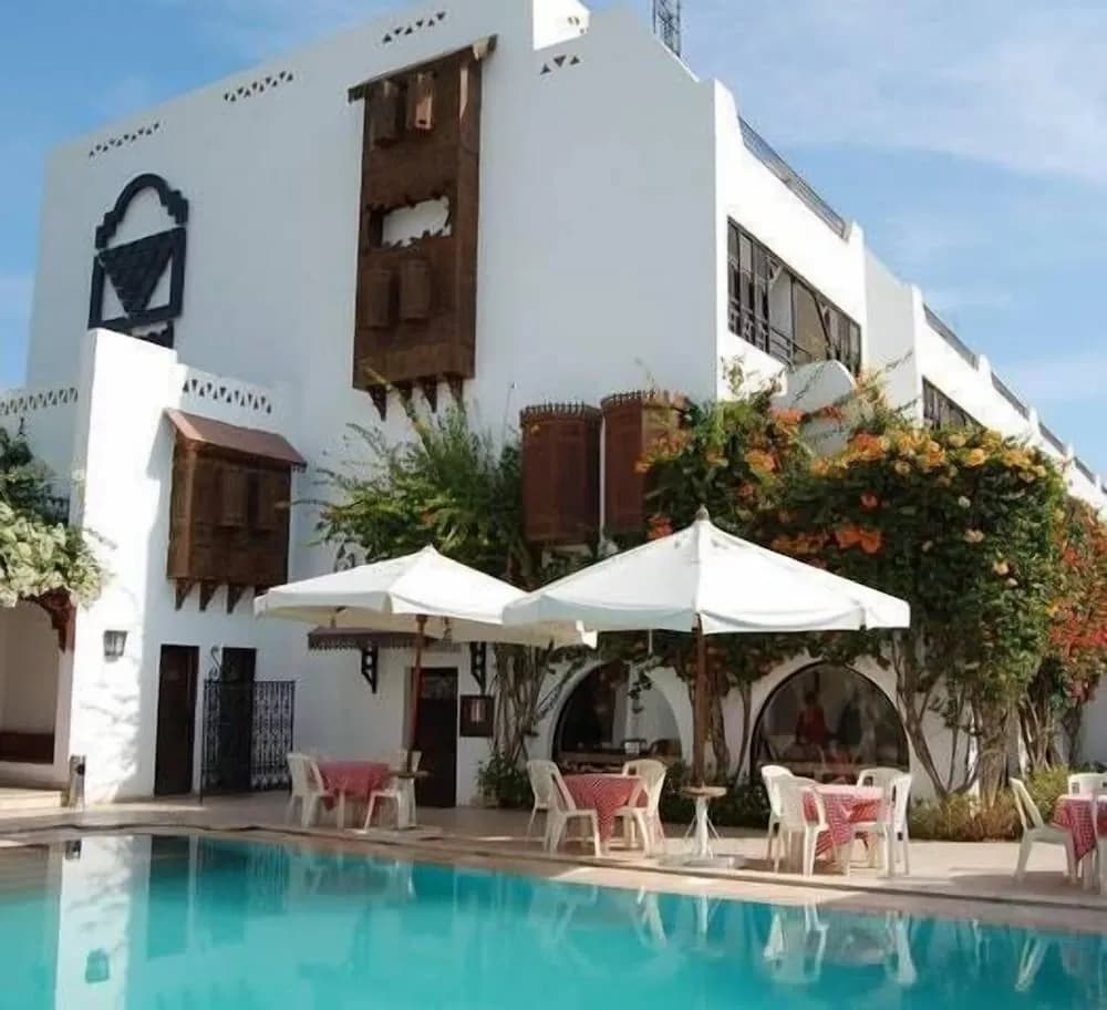 Six Corners Resort Abu Sultan 2