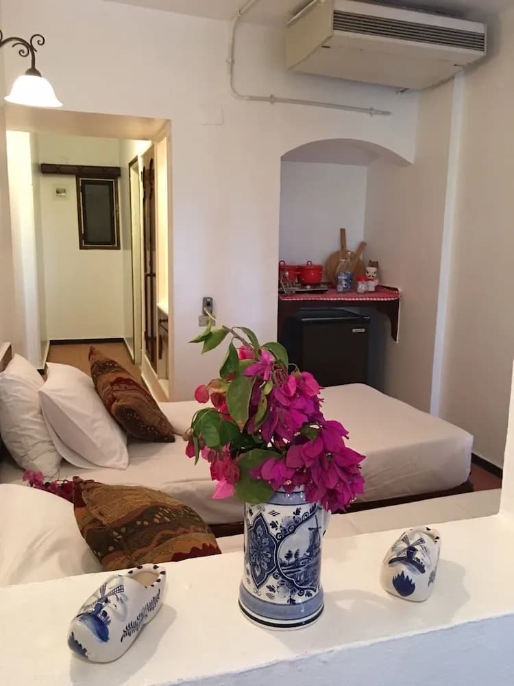 Six Corners Resort Abu Sultan 4
