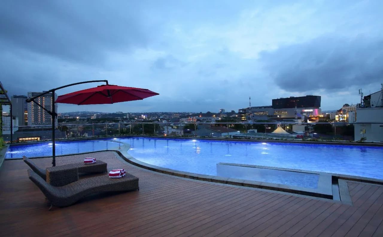 Grandhika Pemuda Semarang Hotel 5