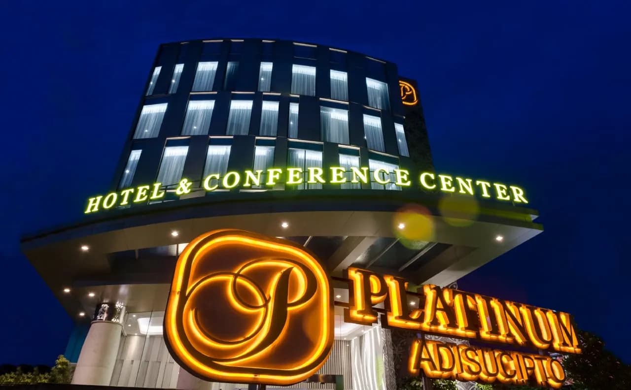 Platinum Adisucipto Yogyakarta Hotel & Conference Center 5