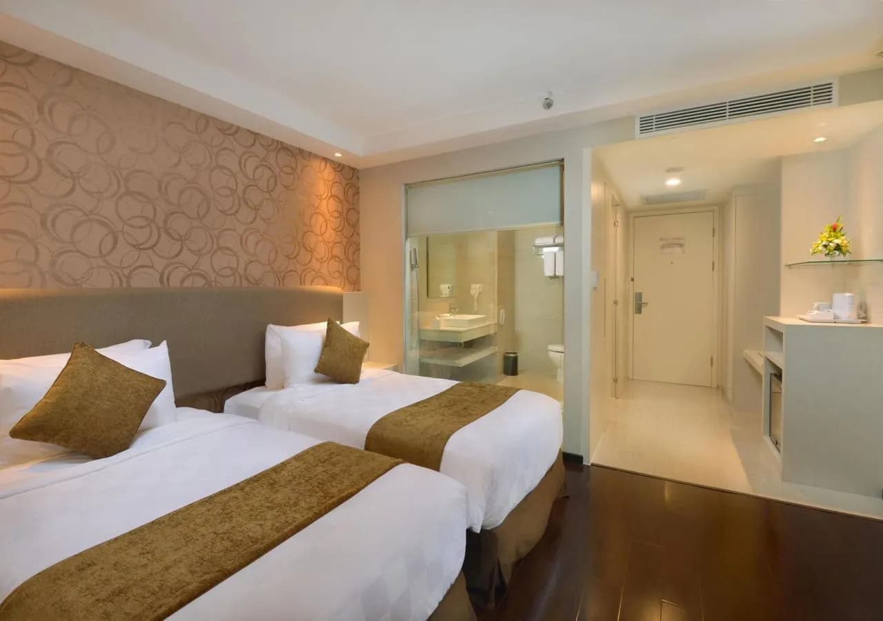 Platinum Adisucipto Yogyakarta Hotel & Conference Center 2