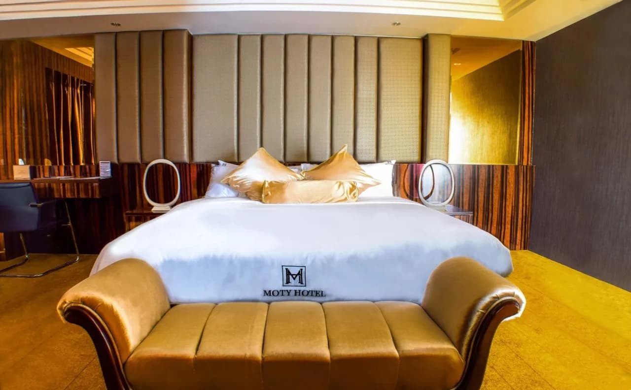 Moty Hotel 5