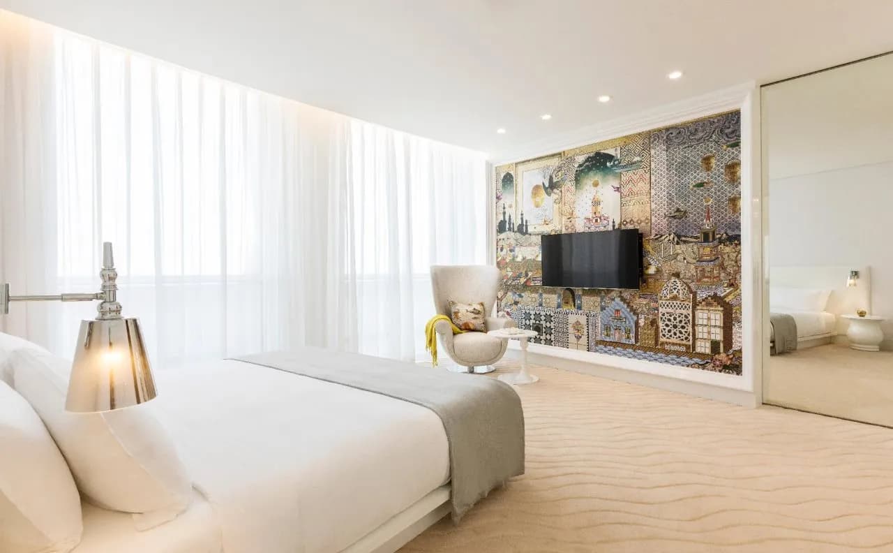 Mondrian Doha 3