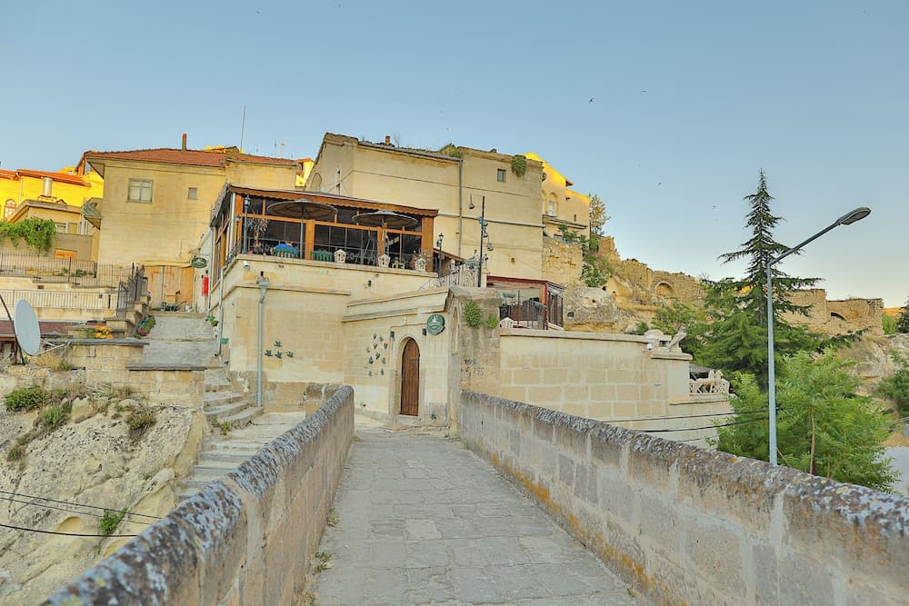 Demisos Caves Hotel