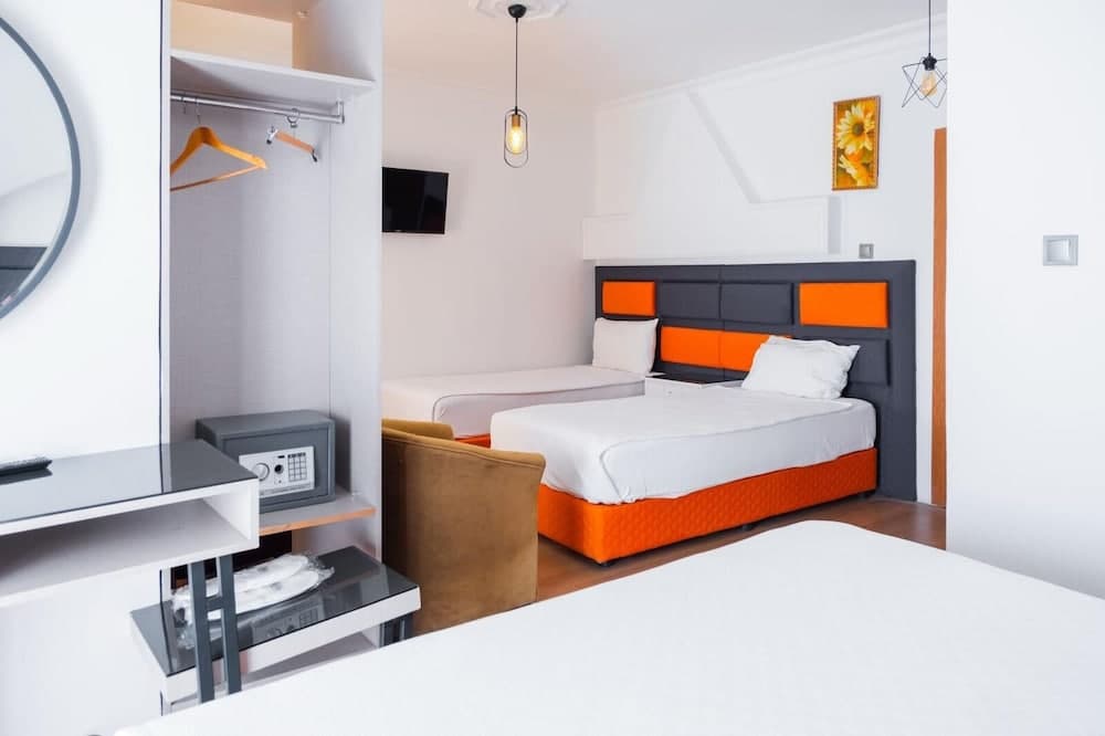 Nfk The House Hotel