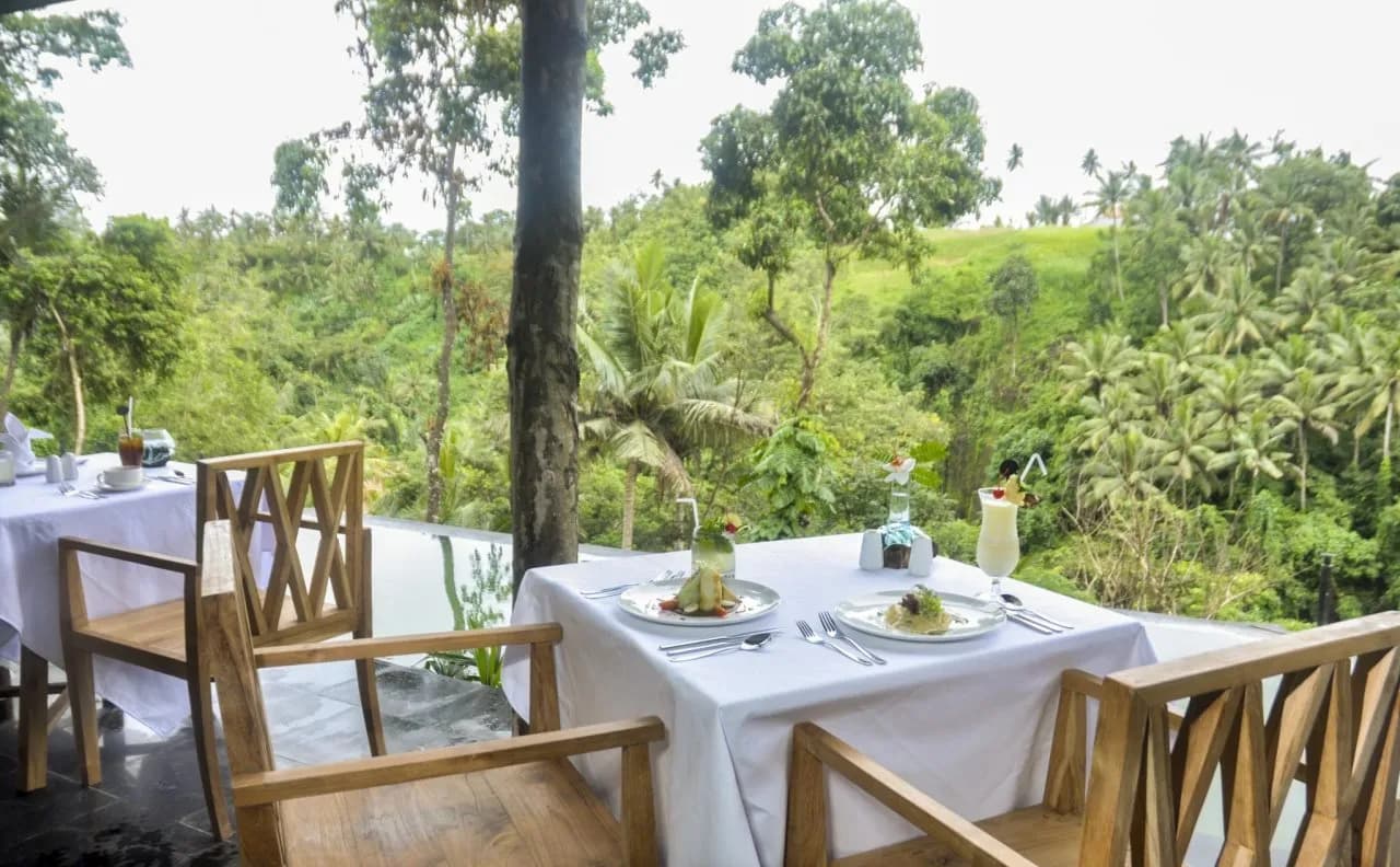 Amora Ubud Villas 5