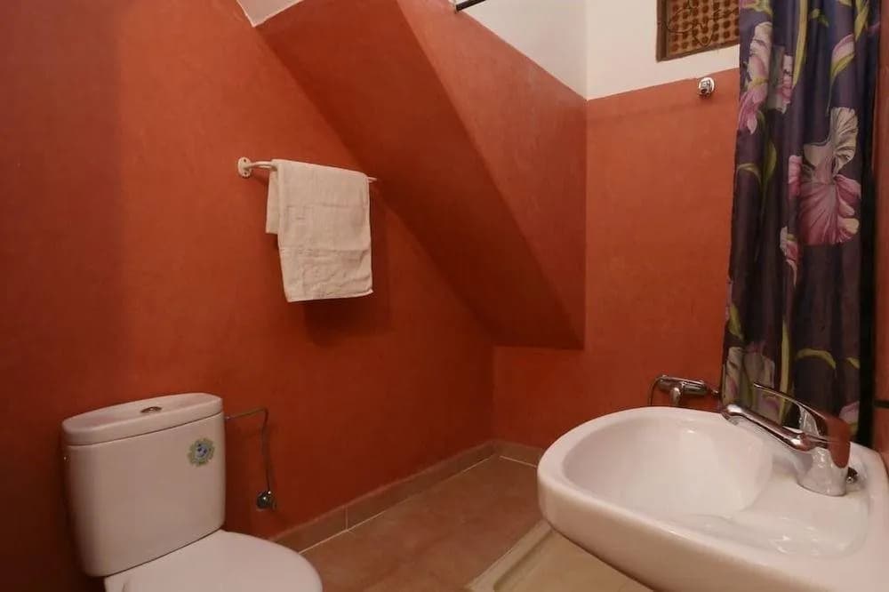Riad Tifor 4
