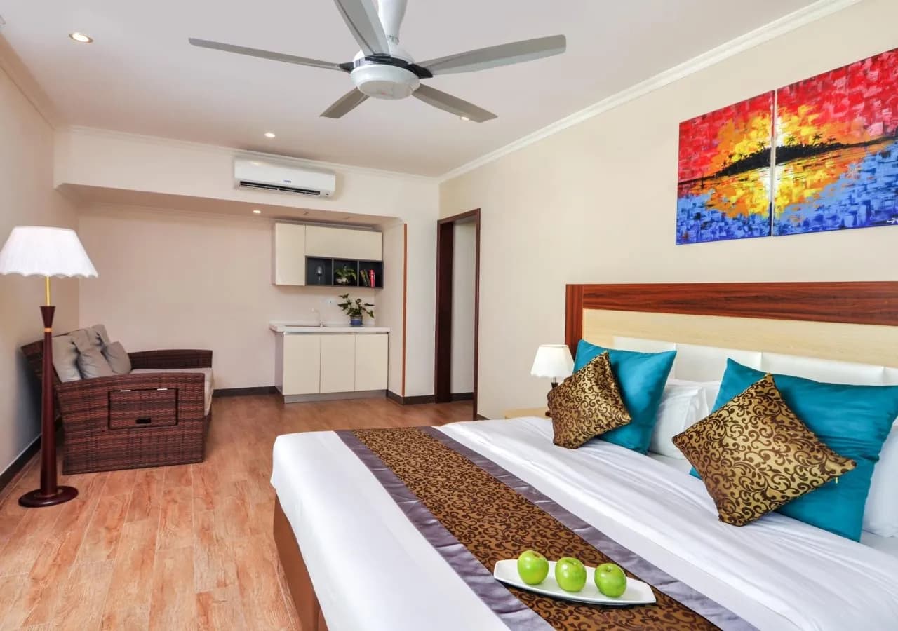 Triton Beach Hotel & Spa 4