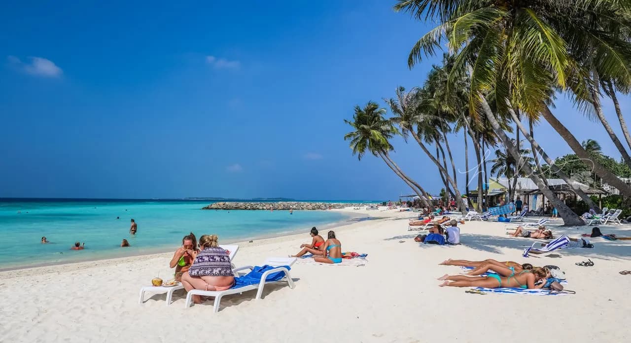 Triton Beach Hotel & Spa 5