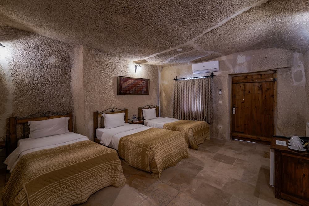 Tekkaya Cave Hotel 4
