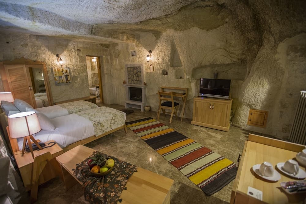 Agarta Cave Hotel 3