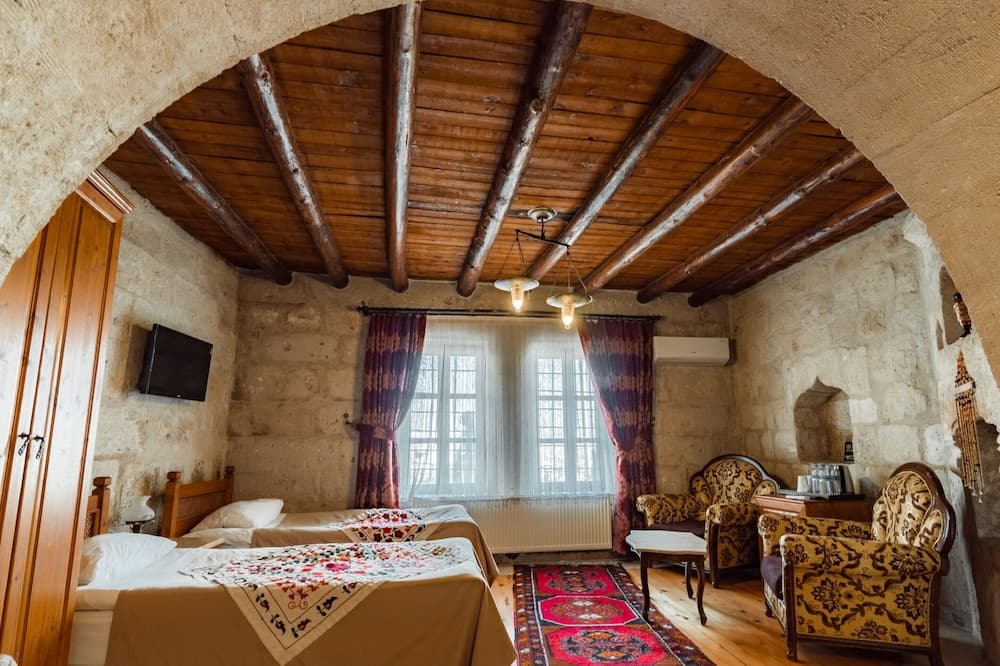 Amber Cave Suites 5