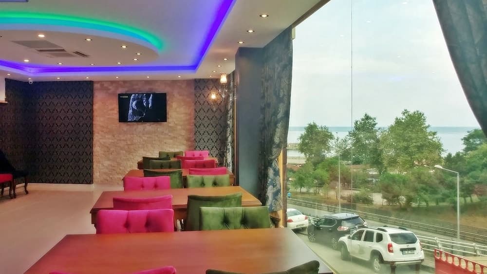 Feza Otel 4