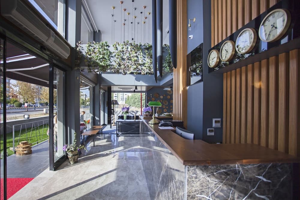 Cura Hotel 2