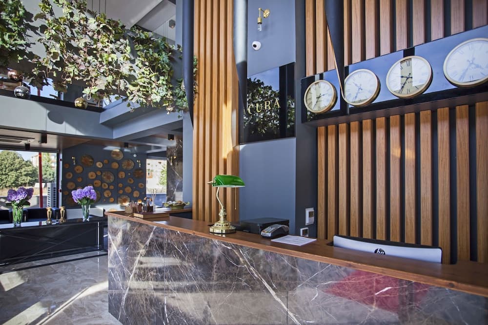 Cura Hotel 3