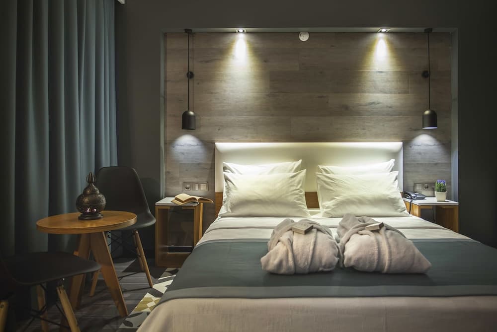 Cura Hotel