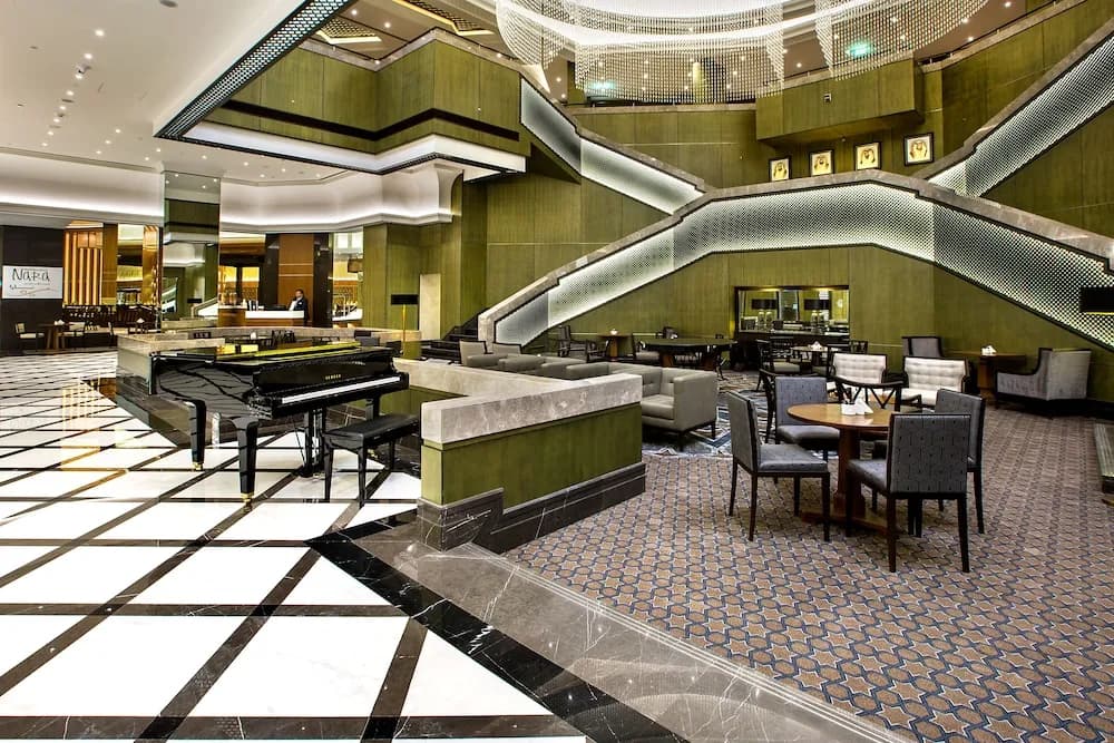 Ayla Grand Hotel 4