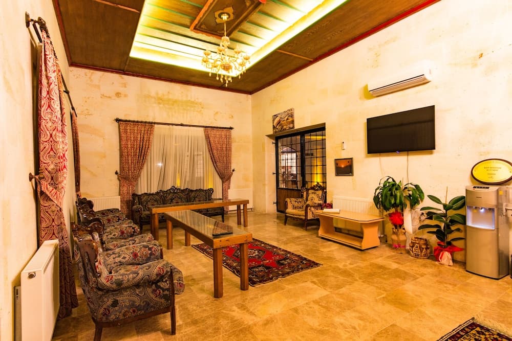 Empire Cave Hotel 4