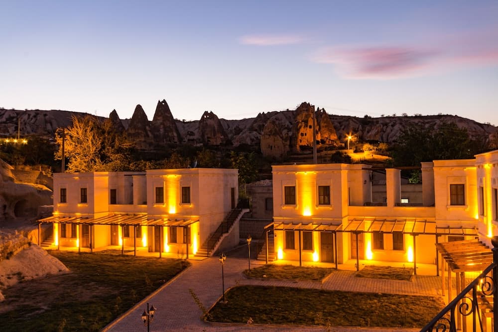 Empire Cave Hotel