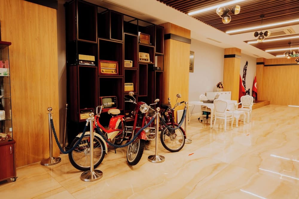 Karpalas City Hotel 3