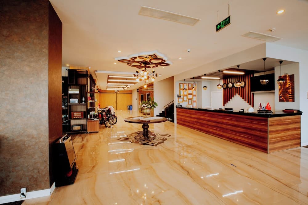 Karpalas City Hotel 5