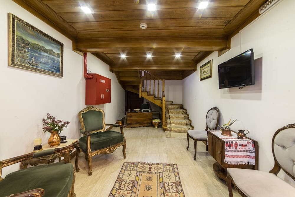 Armistis Hotel 5